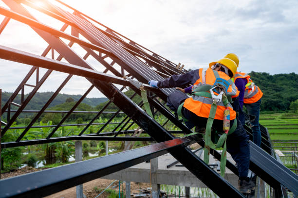 Best Metal Roofing Contractor  in Fond Du Lac, WI